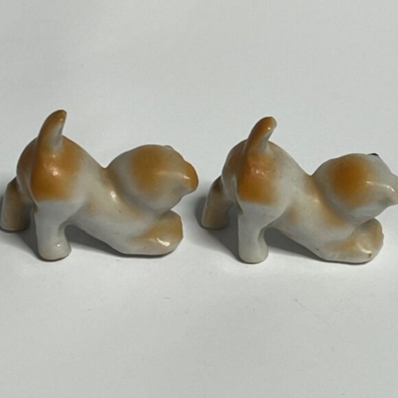 TWO Miniature Vintage White/Brown Puppies Porcelain Figurines 1.6" - Picture 6 of 11